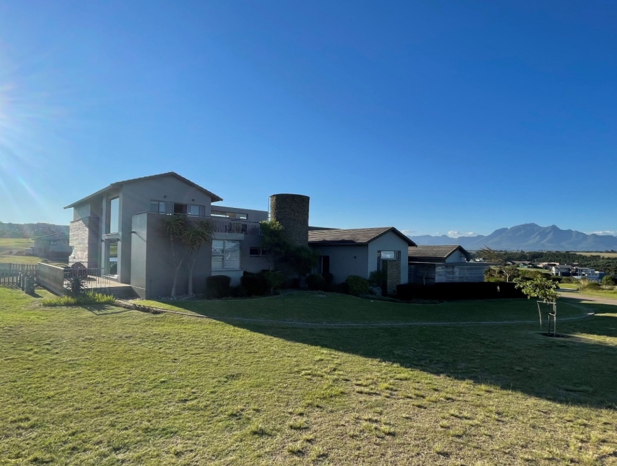 5 Bedroom Property for Sale in Oubaai Western Cape